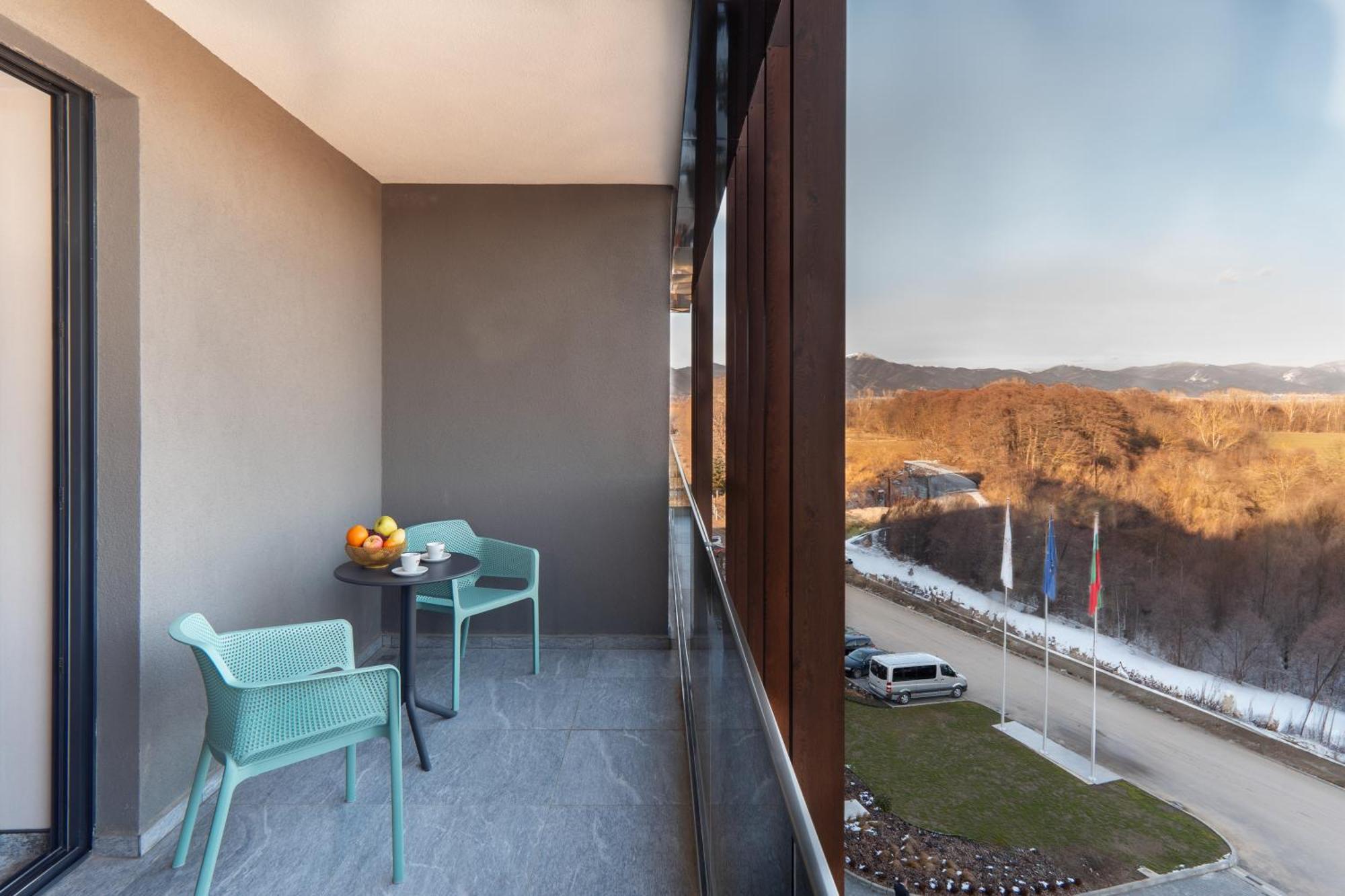 Atmosphere Balneo Hotel & Spa Pavel Banya Exterior photo