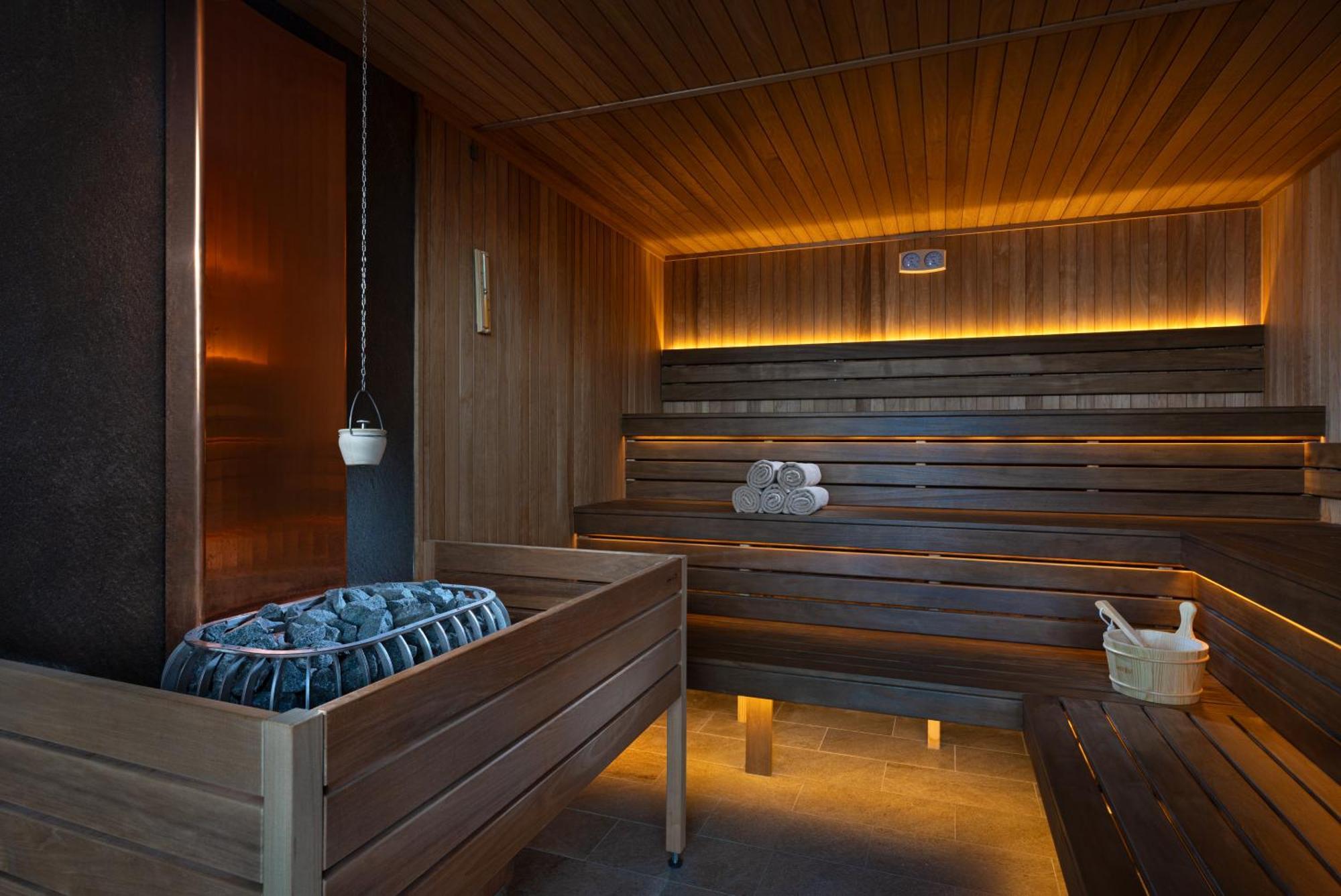 Atmosphere Balneo Hotel & Spa Pavel Banya Exterior photo