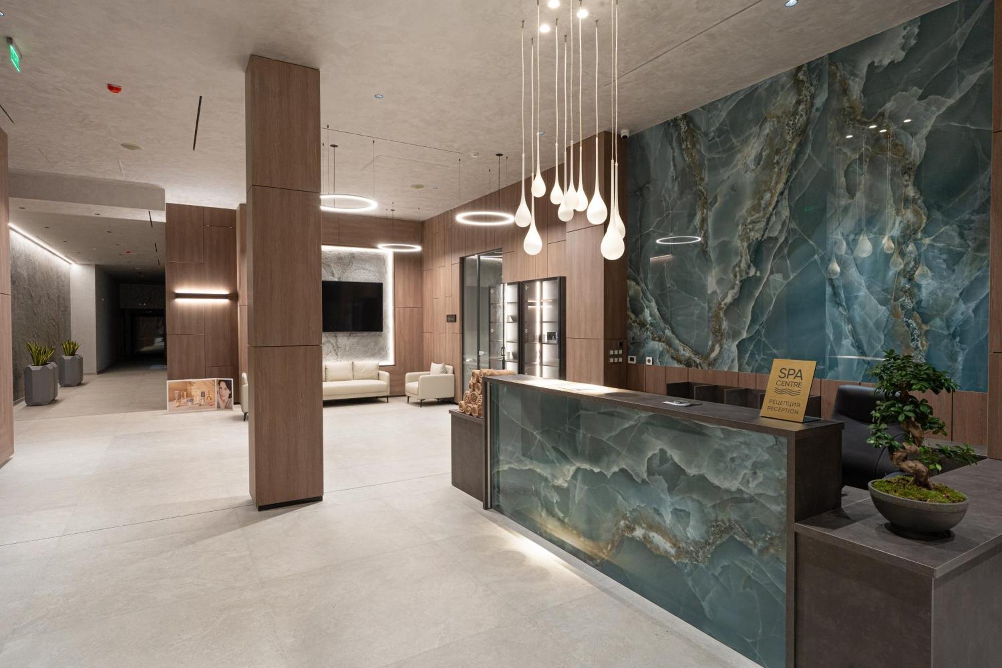 Atmosphere Balneo Hotel & Spa Pavel Banya Exterior photo